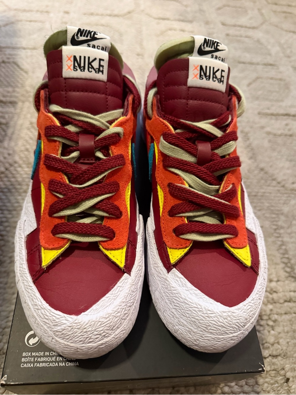 Nike Blazer, Sacai, Kaws multicolor Low-Top Burgundy, Orange & Yellow